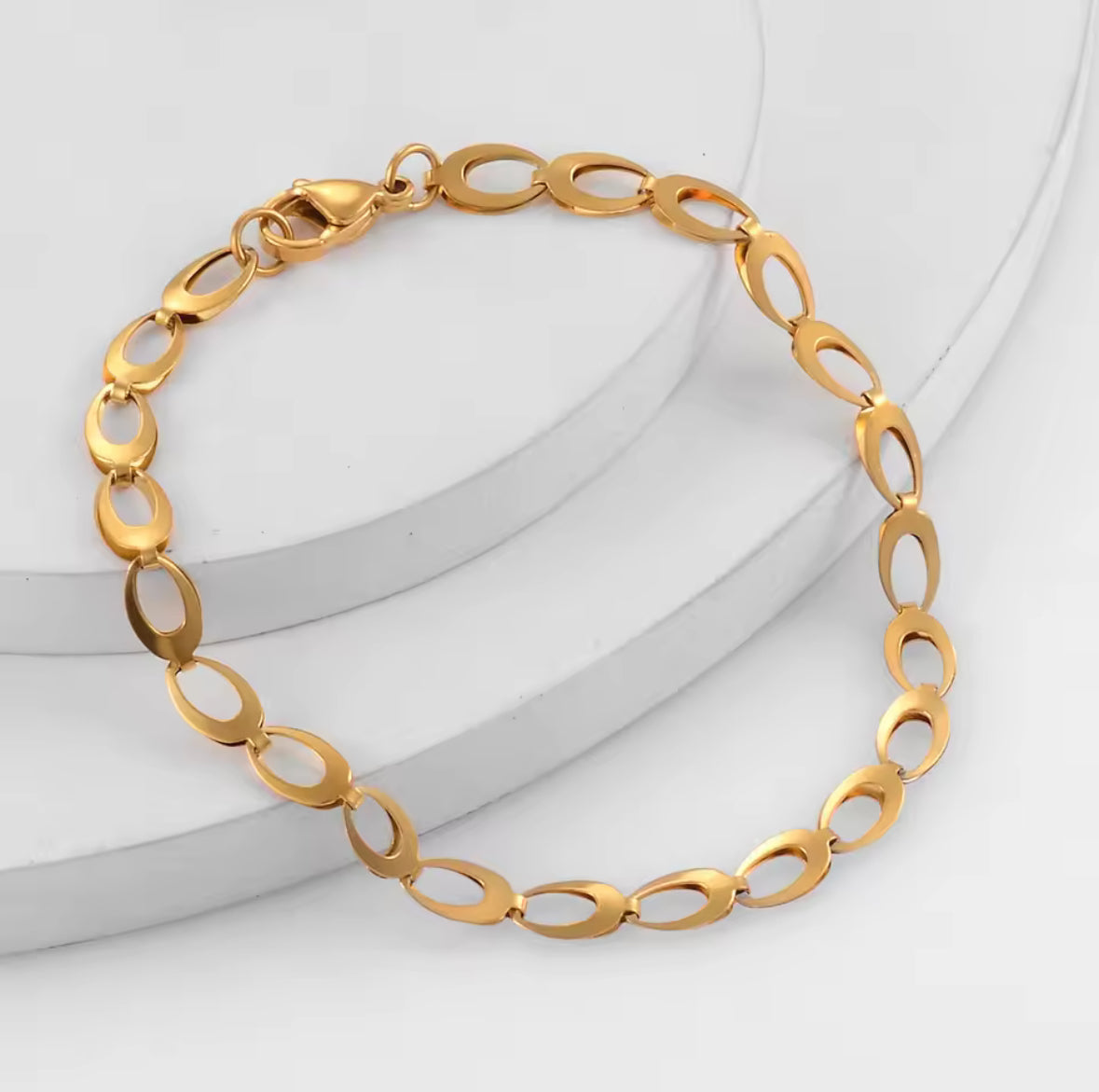 GOLD BRACELET